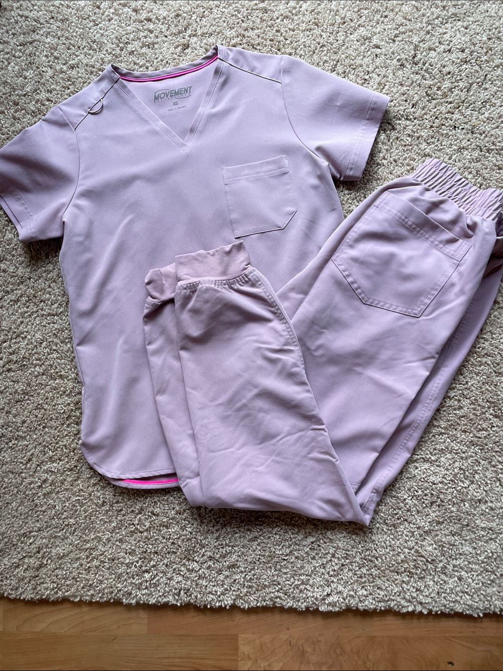 Movement mauve shadow Scrub Top & Jogger Set